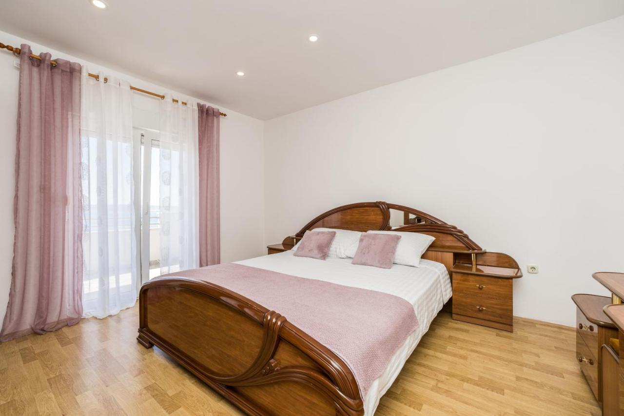 Apartmani Tomeri Starigrad Paklenica Dış mekan fotoğraf