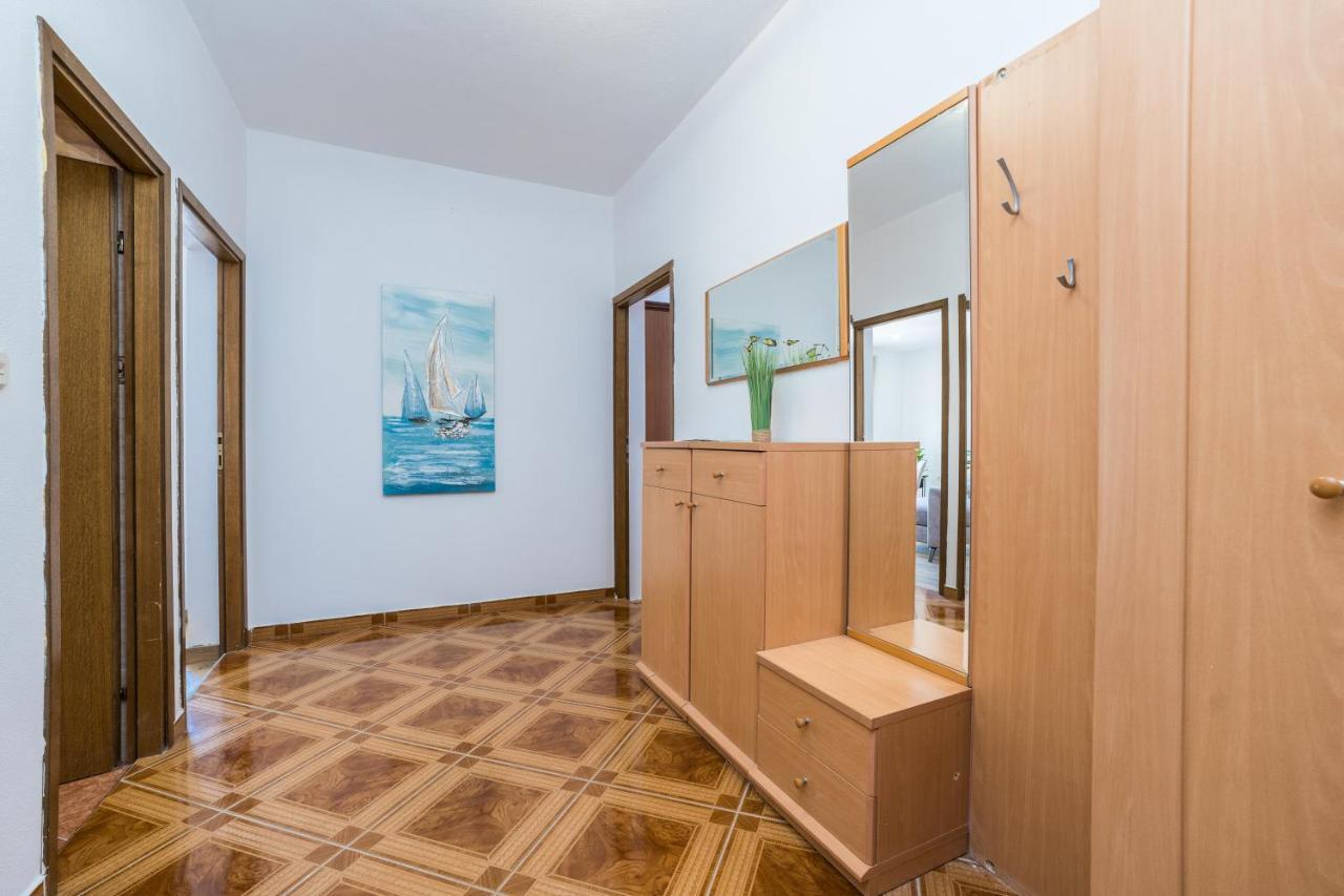 Apartmani Tomeri Starigrad Paklenica Dış mekan fotoğraf