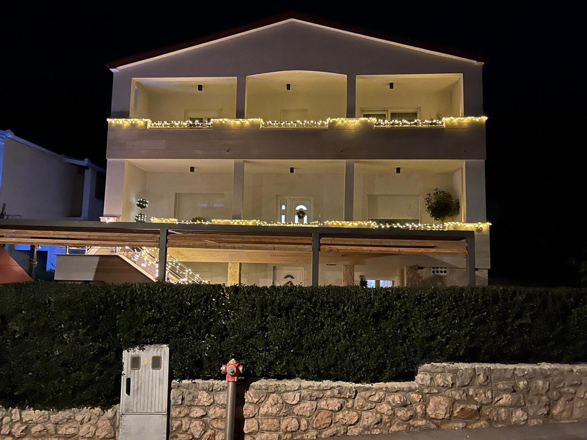 Apartmani Tomeri Starigrad Paklenica Dış mekan fotoğraf