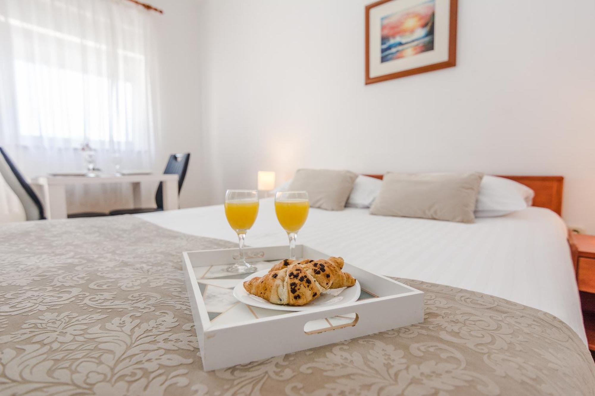 Apartmani Tomeri Starigrad Paklenica Dış mekan fotoğraf
