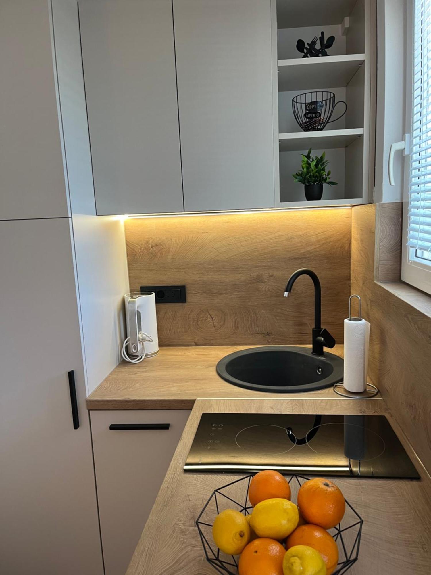 Apartmani Tomeri Starigrad Paklenica Dış mekan fotoğraf